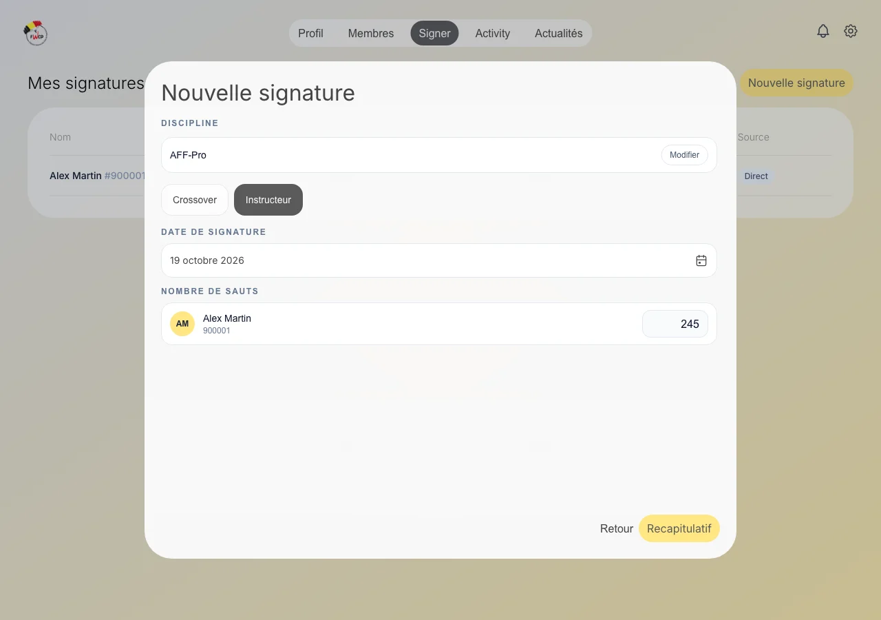 Choix de signature d’une qualification proposés à un membre autorisé. — Sélectionnez le niveau disponible et vérifiez la date et les informations requises.